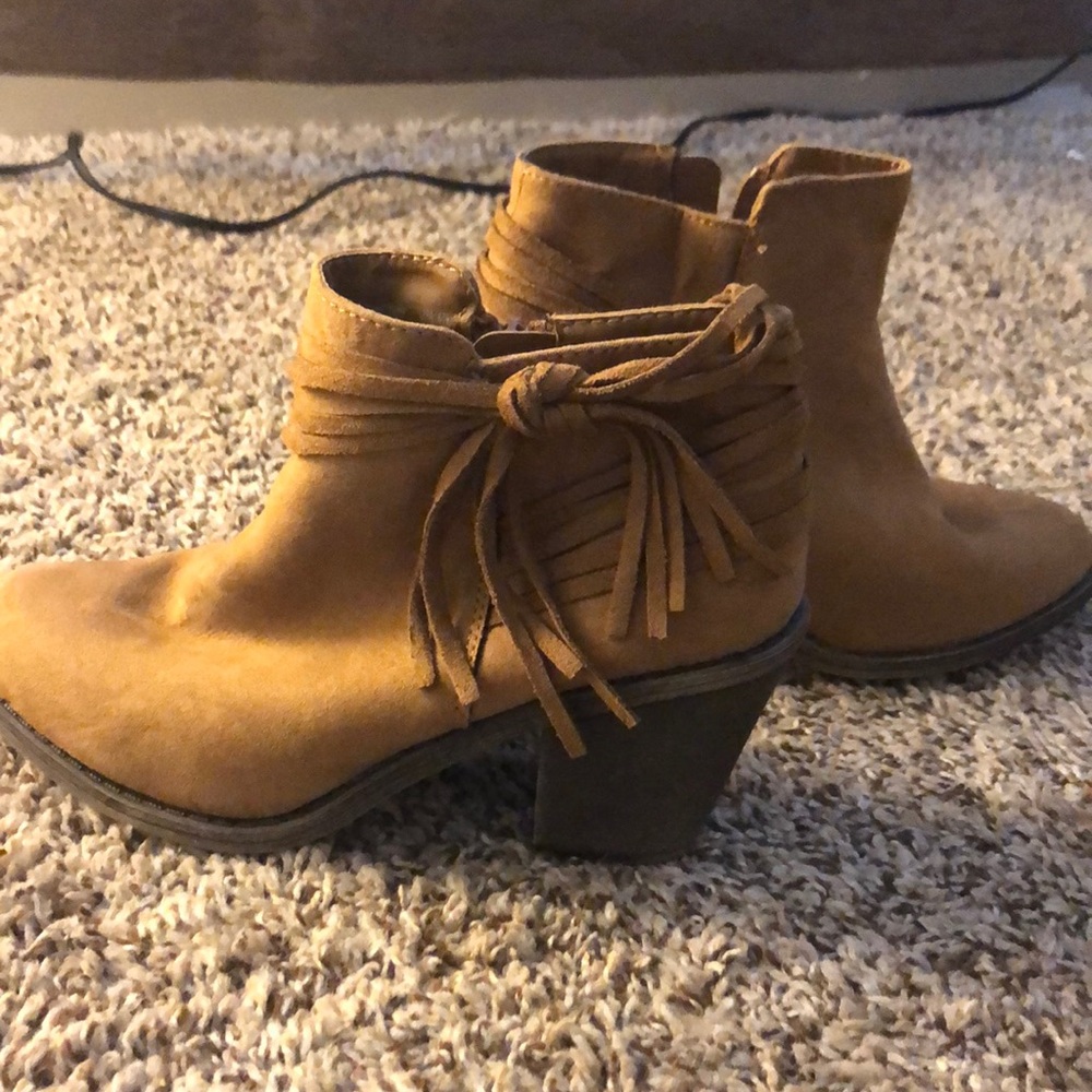 Brown Tassel Botties